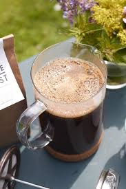 Wach Bleiben Unterwegs 4 Kaffeezubereitungsarten Tastesheriff In 2021 Kaffee Zubereitung Unterwegs
