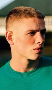 50 Skin Fade Haircut Bald Fade Haircut Style For Mens Krazzyfashion