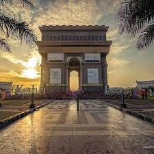 Selamat datang di situs web kami yang didedikasikan untuk jawaban permainan words of wonders. Fotos Bei Monumen Simpang Lima Gumul Kediri Jawa Timur