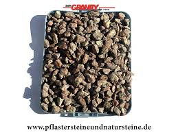 Roter Naturstein Rotrliche Tone Bei Natursteinen Wie Granit Gneis Usw Firma B M Granity Natursteine Tierfutter Schotter