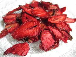 Cette Recette De Fraises Sechees Ultra Simple Et Originale M A Interpellee Quand Je L Ai Vue Dans Le Ma Fraises Sechees Recette Avec Des Fraises Cuisine Fraise