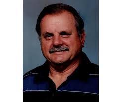 Douglas Collard's Instagram, Twitter & Facebook