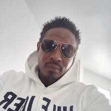 More college football TD's! Snow Hill High School alumni Zyheem Collick  scored his first two college TD's today! He totaled 3 receptions for 94  yards helping Bryant upset UMass. #LocalTeamsBigDreams