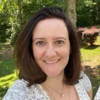 Claudia Shields's Instagram, Twitter & Facebook