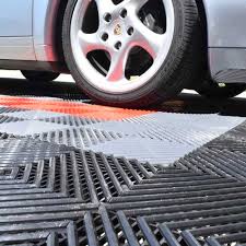 Here's how to choose a garage floor that's perfect for your needs and budget. Top 5 Budget Garage Flooring Ideas Interlocking Pvc Foam Tiles