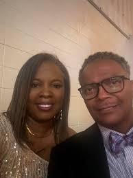 I take pride in being professional as I travel from school to school,  meeting so many amazing people, but the counselor at MLK? Absolutely  breathtaking. 😍 I managed to sneak this picture