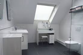 Schickes Bad In Grau Weiss