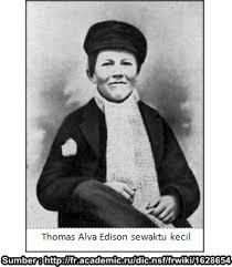 Waktu remaja dia belajar di universitas oxford, dan dari tahun 1751 sampai 1764 dia menjadi mahaguru di universitas glasgow. Thomas Alva Edison Penemu Bola Lampu Yang Gemar Membaca