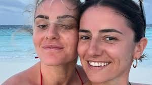 Ellie Carpenter and Daniëlle van de Donk are engaged -