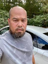 Ken Mraz's Instagram, Twitter & Facebook