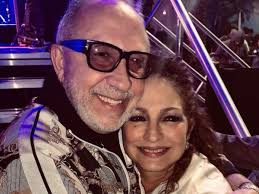 Así celebró Gloria Estefan el aniversario de su primer beso con Emilio