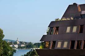 zurich seefeld the clinic right by the lake pyramid clinic