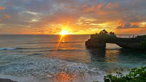 Alhamdulillah, hari pertama di bali kita bisa ke tempat tempat yang amazing. Limakaki Spot Terbaik Melihat Sunset Di Pantai Bali