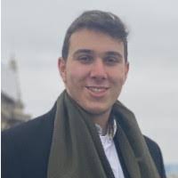 Carol Chamra's Instagram, Twitter & Facebook