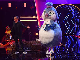 Das sendeformat startete 2015 in südkorea als king of mask singer. The Masked Singer Ist Cheyenne Ochsenknecht Das Kuken In Der Prosieben Show Tipps Passen Gut Zu Mir Tv