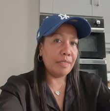 You're coming up to a roundabout. A...