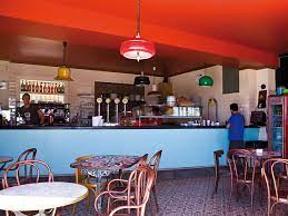 Tiene a disposición de sus visitantes 140 modernas y cómodas habitaciones con balcón y vista parcial Santa Marta Restaurants In La Barceloneta Barcelona