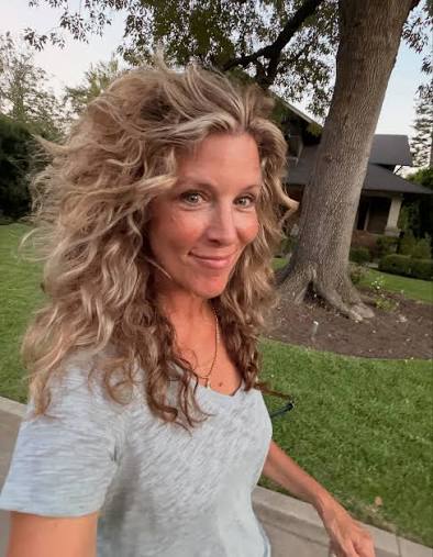 Fresh color thanks to @andrea_peterman_ Ready to head back to Port  Charles!!! Let the fun begin ✨✨✨
