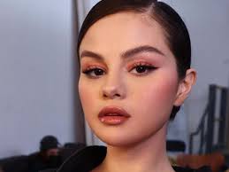 We did not find results for: Figura Seleny Gomes V Vyzyvayushem Bikini Vyzvala Zharkie Spory V Seti Topnews Ru