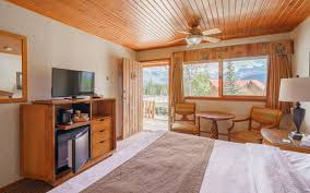 Looking for hotels in saskatchewan river crossing? The Crossing Saskatchewan River Crossing Updated 2021 Prices