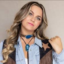 Laura Bigham's Instagram, Twitter & Facebook