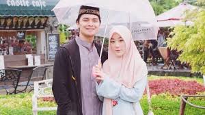 Iya bertanggung jawab, katanya singkat. Alvin Faiz Dan Larissa Chou Resmi Bercerai Secara Verstek