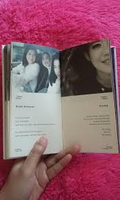 Tak ada yang mau tahu bagaimana kisah hidupnya. Catatan Hitam Risa Saraswati Buku Alat Tulis Buku Di Carousell