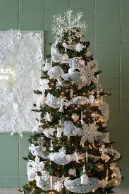The right christmas tree decorations and accessories can help make your yuletide season even more magical. Snowflake Christmas Tree Crafts Mad In Crafts