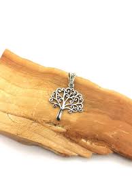 The following video tutorials are presented for those visitors interested in making your own tree of life necklace. Catsamjewelry