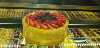 È una commissione di maestri pasticceri d'eccezione quella che ha valutato la preparazione degli studenti della xxiii edizione del corso superiore di pasticceria. Iginio Massari My Experience At Galleria Torino Simona Riccio