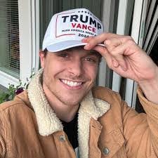 Joe Knippel's Instagram, Twitter & Facebook