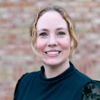 Iliana Ponce's Instagram, Twitter & Facebook