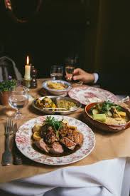 9 rue vauvilliers 75001 paris découvrez la carte pour réserver : La Poule Au Pot Pimlico The Londoner