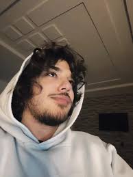 French Cuisine Chef Creates Glamourous Dishes