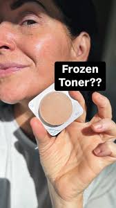 Sarah Martin- Makeup + Skincare EDUCATOR