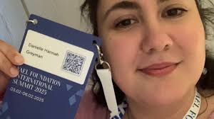 Chava Greyman))) (@DanielleGreyman)