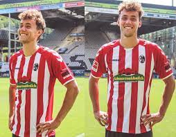 *this jersey shows a retro condition, the sponsor shows great signs of degradation along with the club's patch, therefore, i'll be accepting offers on this one, thanks. Sc Freiburg 2020 Hummel Special Edition Kit Football Fashion