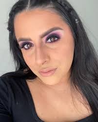 Daisy Michel's Instagram, Twitter & Facebook