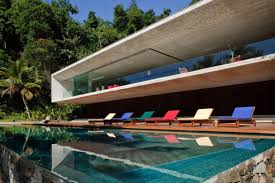 Dengan arsitek bersertifikat iai dan didukung oleh team ahli yang bersetifikat, studio jaj menjamin setiap design yang berkualitas dengan sentuhan bali modern ke rumah anda. 7 Inspirasi Rumah Tropis Modern Yang Pas Untuk Indonesia