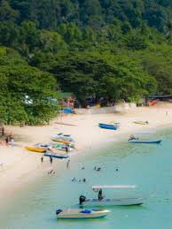 Pulau pangkor ialah sebuah pulau di perairan selat melaka. Pulau Pangkor Tour Packages Holidays 2021 2022 Tripfez Travel