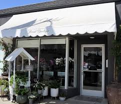 Son territoire est délimité à l'est par studio city, van nuys au nord, encino à l'ouest et les monts santa monica au sud. Flower Power At Orchid Republic In Sherman Oaks Real Mom Of Sfv