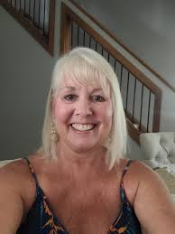 Short hairstyles for women over 50