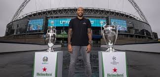 La uefa presentó este lunes el trofeo de la conference league, la tercera competición europea que jugará su primera edición la próxima temporada con 184 clubes y partidos los jueves como la liga europa. Heineken Renueva Con La Uefa Hasta 2024 Y Amplia Su Acuerdo A La Euro 2020 Palco23