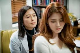Knetizens kritik foto foto pre debut han so hee saat terlihat. Han So Hee Apologises To Victims As Her Mother Chalks Up Debts Under Her Name Asianpopnews