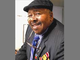 Amos Pierce's Instagram, Twitter & Facebook