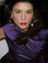 Complete list of jessie ware music featured in movies, tv shows and video games. Musikblog Jessie Ware What S Your Pleasure