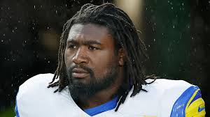 Carolina Panthers' new defensive tackle is an artist and entertainer