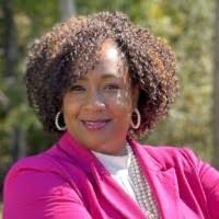 Alumna 'lightens the load' for students and honors her mother