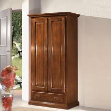 L'armadio in arte povera rende la vostra camera da letto molto calda ed accogliente, si tratta di mobili belli ma semplici che ricordano molto quelli delle camere povere che si trovavano soprattutto in campagna ma prodotti comunque per essere adatti ai nostri giorni. Armadio Ingresso In Legno Massiccio Di Pioppo 2 Ante Art 245 Noce Arte Povera