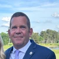 Dwight Hansen's Instagram, Twitter & Facebook